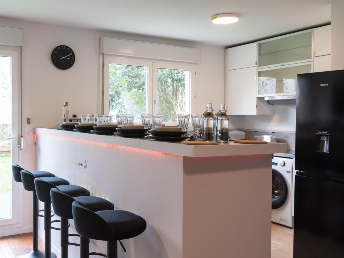 Le Phenix - Hypercentre 16 Personnes Garage Gratuit Wifi Jardin Barbecue Proche Parc Tete D'Or Apartman Villeurbanne Kültér fotó